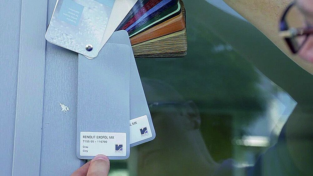 Application d'un film décor de plaxage